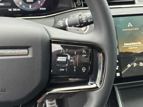Used 2024 Land Rover Range Rover Evoque Dynamic SE image 25