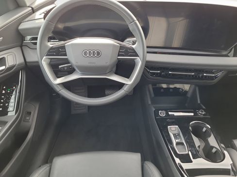 Used 2025 Audi Q6 e-tron Premium Plus w/ Premium Plus image 11