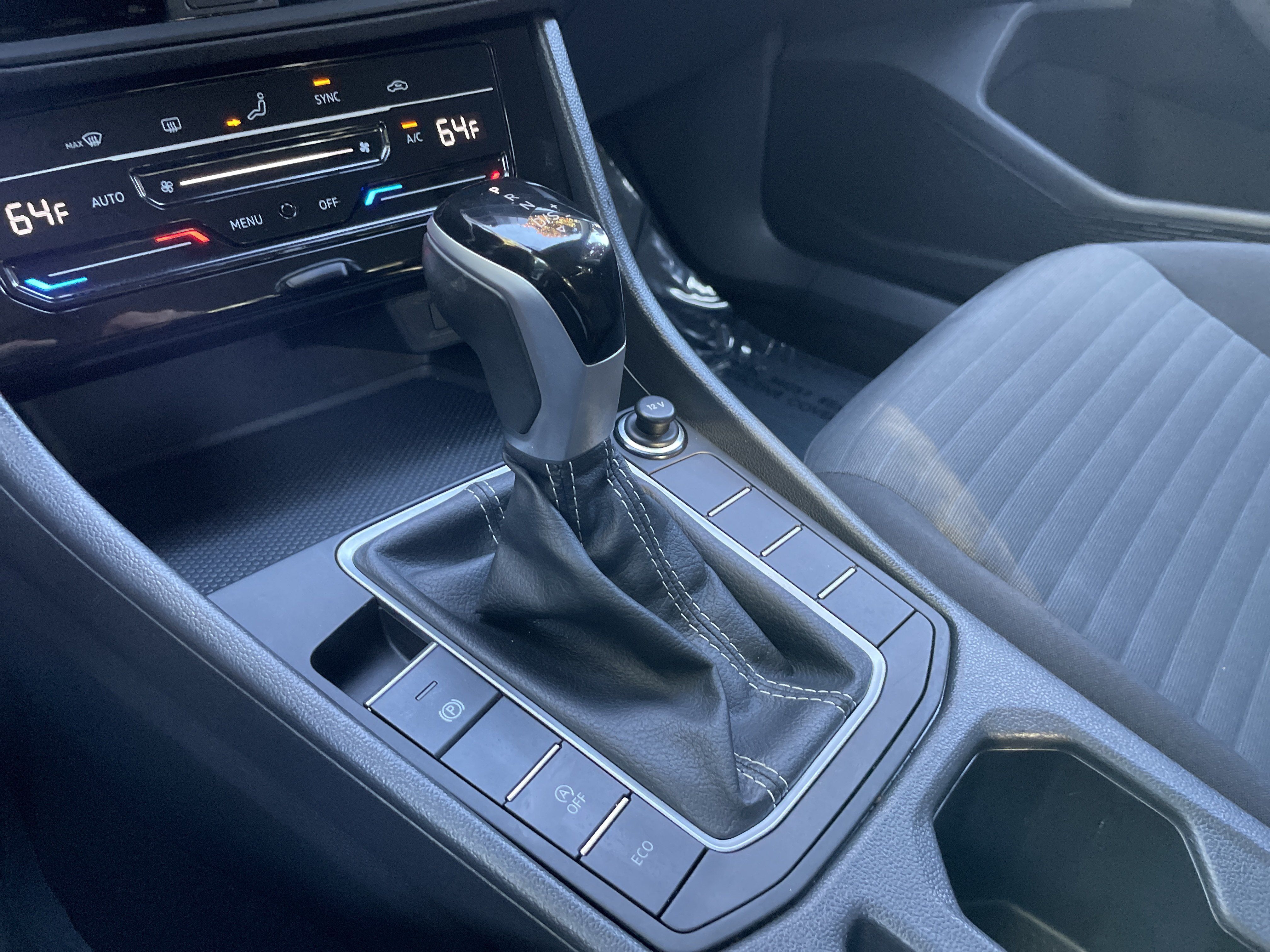 Used 2025 Volkswagen Jetta S FWD image 24