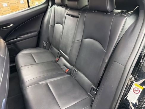 Used 2019 Lexus UX 250h image 22