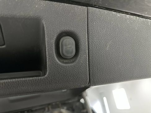 Used 2015 Chevrolet Tahoe LT AWD/4WD image 27