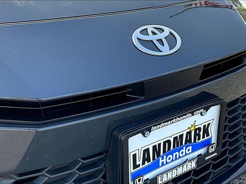 Used 2025 Toyota Camry SE FWD image 29