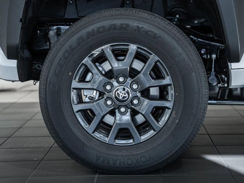 New 2026 Toyota 4Runner SR5 image 17