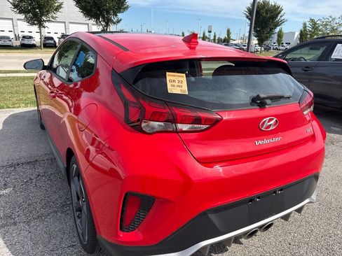 Used 2019 Hyundai Veloster Turbo FWD image 9