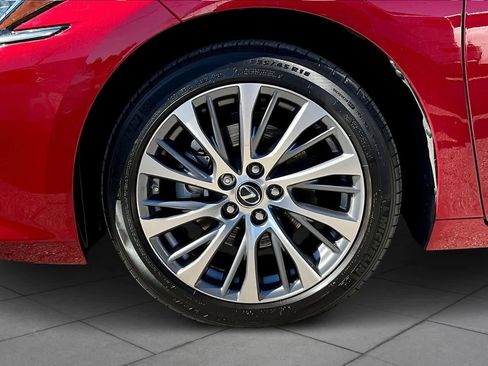 Used 2021 Lexus ES 350 w/ Premium Package image 10