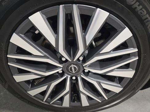 Used 2024 Nissan Altima 2.5 SV image 37