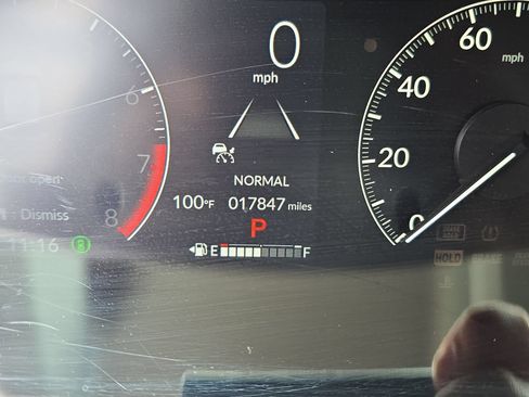 Certified 2025 Honda HR-V EX-L image 29