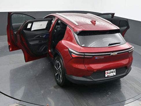 New 2026 Chevrolet Equinox EV LT image 60