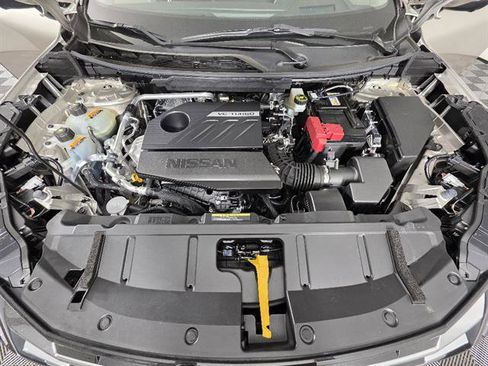 Used 2024 Nissan Rogue Platinum w/ Platinum Premium Package AWD/4WD image 11