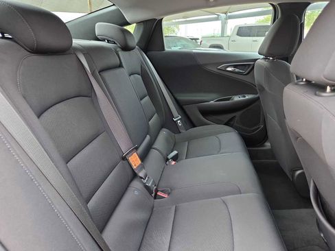 Used 2023 Chevrolet Malibu LT image 17