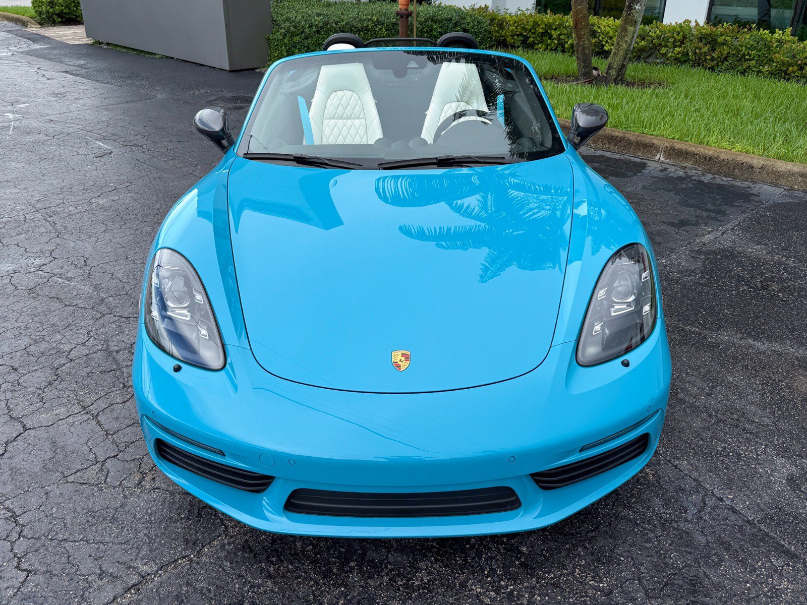 Used 2021 Porsche 718 Boxster RWD image 4