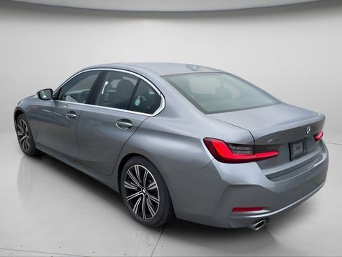 Used 2025 BMW 330i xDrive Sedan w/ Convenience Package image 11