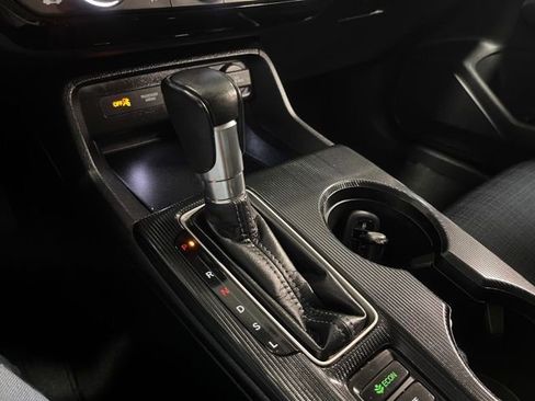 Used 2022 Honda Civic EX image 25