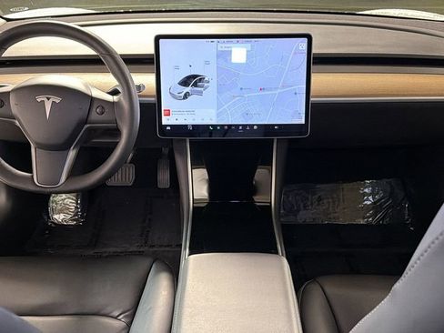 Used 2020 Tesla Model 3 image 15