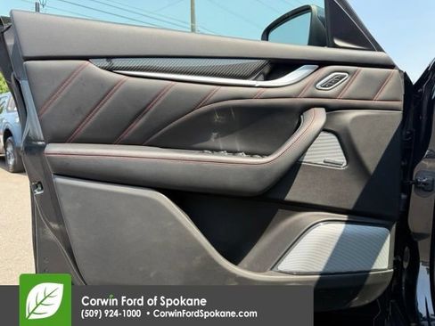 Used 2019 Maserati Levante Trofeo AWD/4WD image 21