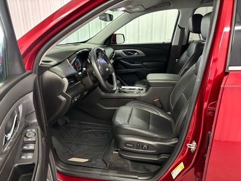Used 2019 Chevrolet Traverse LT w/ LPO, Floor Liner Package image 18