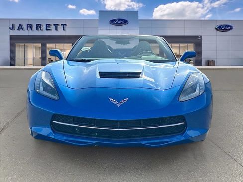 Used 2016 Chevrolet Corvette Stingray Convertible RWD image 2