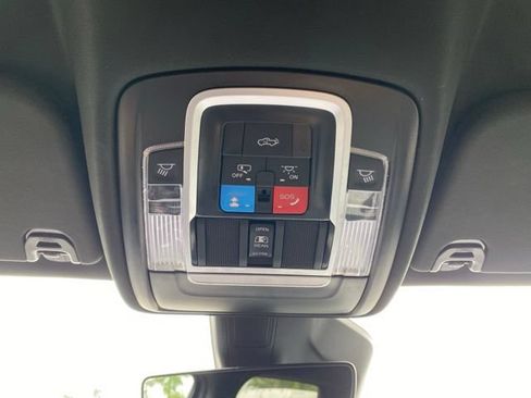Used 2025 RAM 1500 Big Horn AWD/4WD image 19