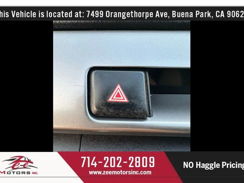 Used 2017 Toyota RAV4 Limited image 28