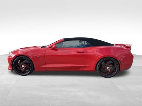 Used 2018 Chevrolet Camaro LT w/ RS Package image 5