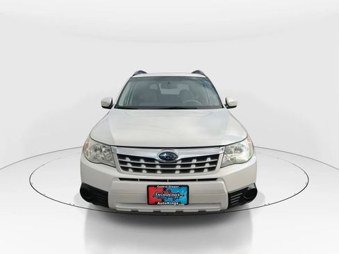 Used 2013 Subaru Forester 2.5X Premium w/ All-Weather Pkg AWD/4WD image 3
