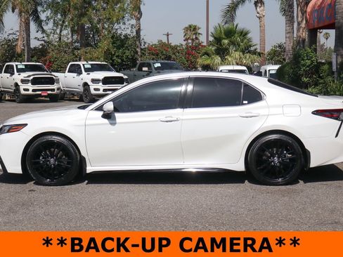 Used 2021 Toyota Camry XSE FWD image 5