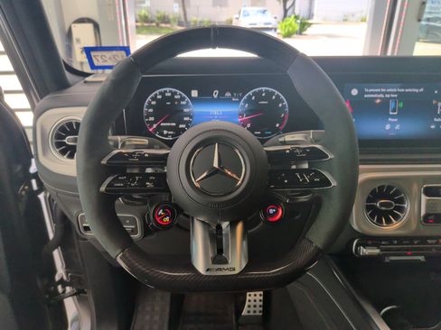 Used 2026 Mercedes-Benz G 63 AMG 4MATIC image 17