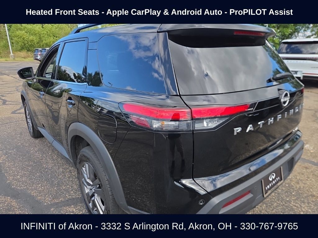 Used 2024 Nissan Pathfinder SV AWD/4WD image 6