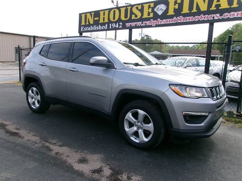 Used 2019 Jeep Compass Latitude w/ Popular Equipment Group image 6
