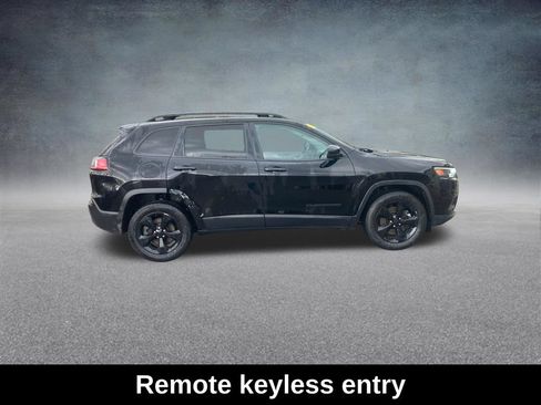 Used 2021 Jeep Cherokee Latitude Plus AWD/4WD image 8