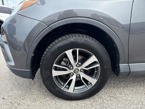 Used 2017 Toyota RAV4 XLE FWD image 26