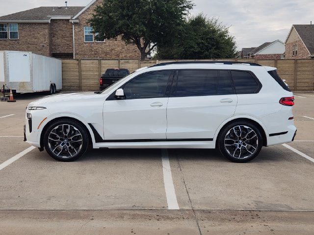 Used 2026 BMW X7 xDrive40i w/ Executive Package AWD/4WD image 11