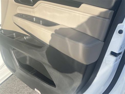 Used 2021 Honda Odyssey Touring image 12