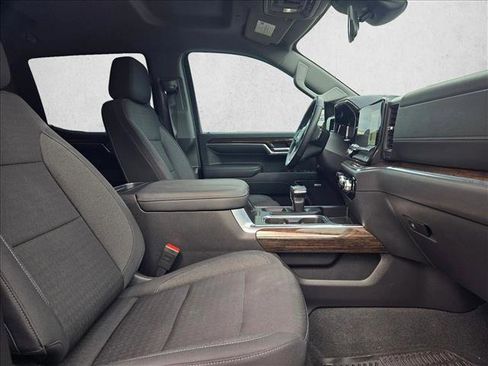 Used 2023 GMC Sierra 1500 Elevation w/ Preferred Package image 18