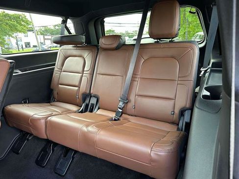 Certified 2022 Lincoln Navigator L Reserve AWD/4WD image 34
