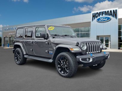 Used 2022 Jeep Wrangler Unlimited Sahara w/ Cold Weather Group
