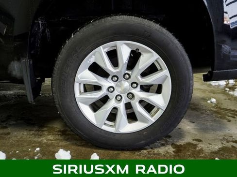 Used 2019 Chevrolet Silverado 1500 Custom w/ Custom Value Package image 5