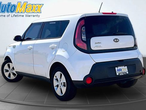 Used 2016 Kia Soul FWD image 5