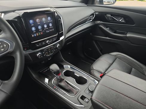 Used 2023 Chevrolet Traverse RS AWD/4WD image 25