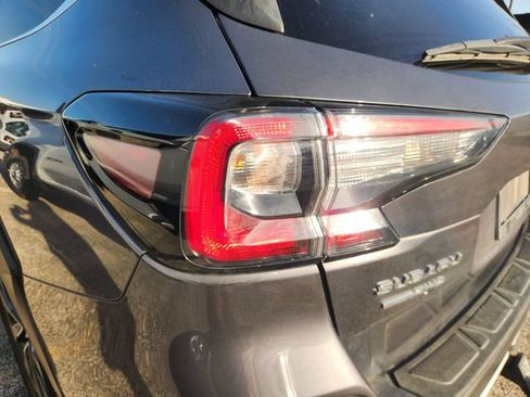 Used 2024 Subaru Outback Touring AWD/4WD image 8