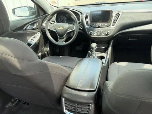 Used 2024 Chevrolet Malibu LT FWD image 38