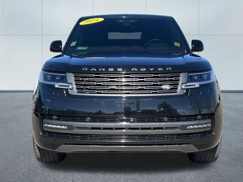 Used 2024 Land Rover Range Rover SE image 3