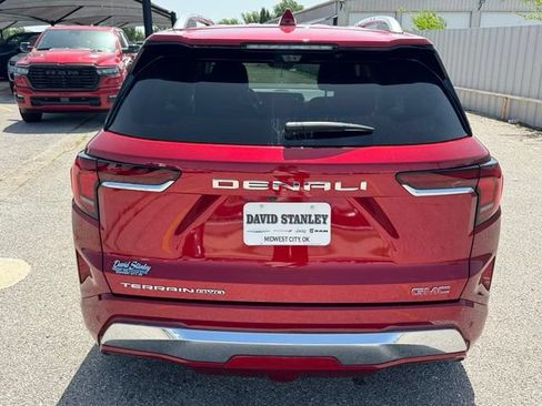 Used 2026 GMC Terrain Denali AWD/4WD image 5