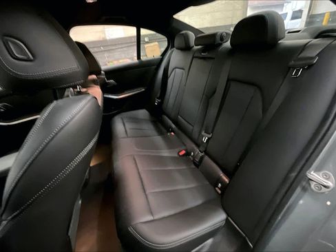 Used 2023 BMW 330e image 28