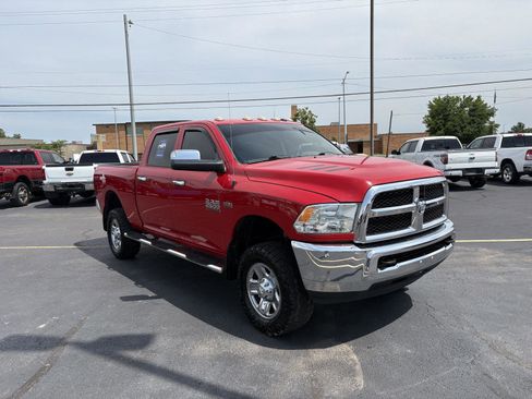 Used 2014 RAM 2500 Tradesman w/ Chrome Appearance Group AWD/4WD image 2