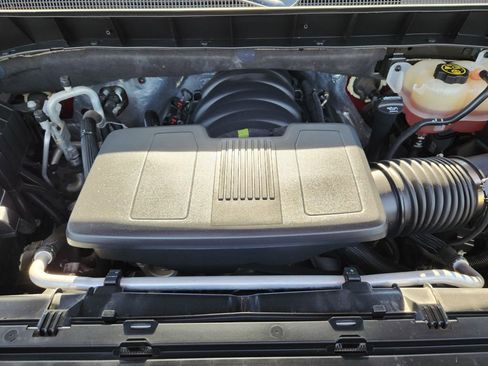 Used 2022 Chevrolet Silverado 1500 High Country w/ Technology Package image 34