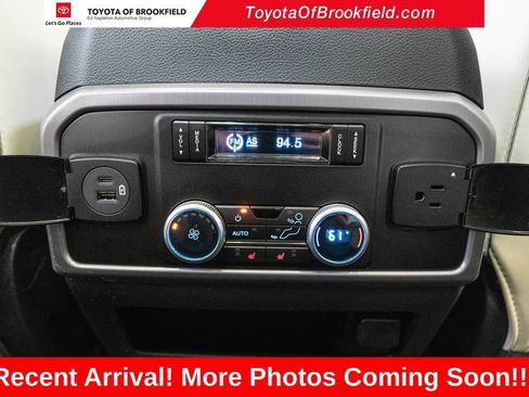 Used 2021 Ford Expedition Platinum AWD/4WD image 36