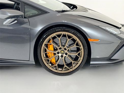 Used 2023 Lamborghini Huracan Tecnica RWD image 39