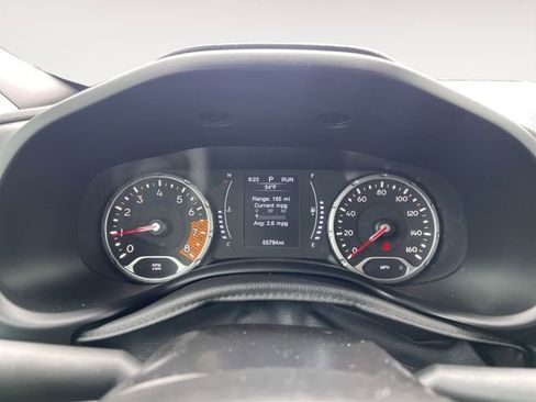 Used 2019 Jeep Renegade Latitude w/ Popular Equipment Group AWD/4WD image 23