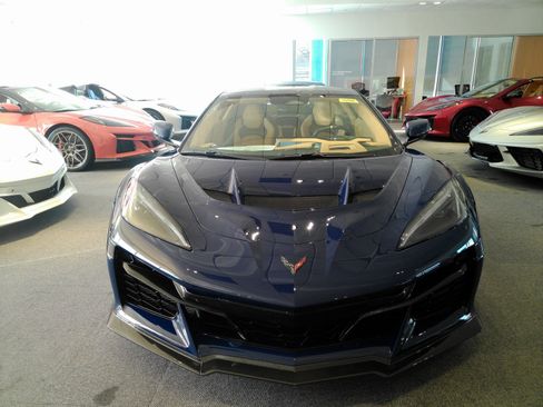 Certified 2026 Chevrolet Corvette ZR1 w/ Stealth Interior Trim Package image 2